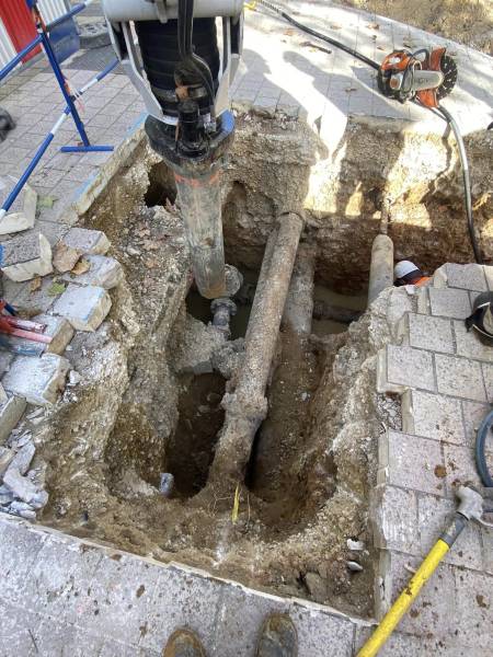 Terrassement par Aspiration pour dégagement des réseaux avec l’équipe Suez à Béziers